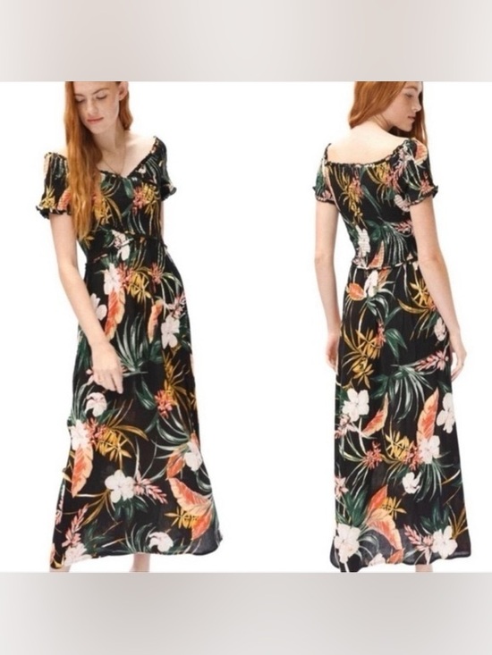 Patrons of Peace Dresses & Skirts - Patrons Of Peace Black Tropical Floral Maxi Dress